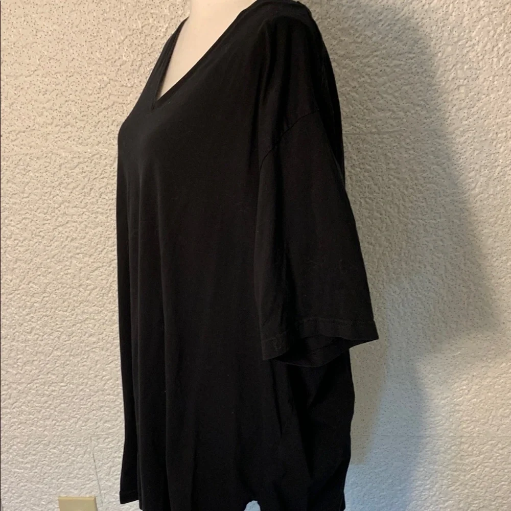 Ulla Popken size 24/26 Classic Black V-Neck Women's Top - Picture 3 of 7